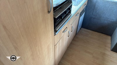 Lot 474 - 1996 MERCEDES 814