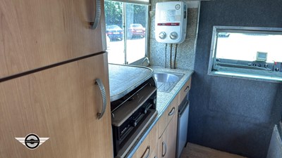 Lot 474 - 1996 MERCEDES 814