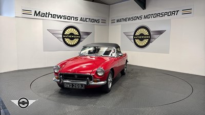 Lot 868 - 1971 MG B