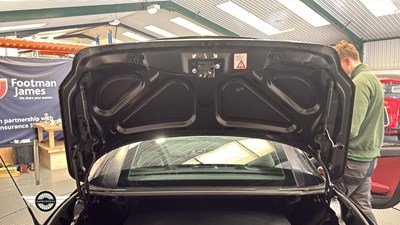 Lot 790 - 2005 MERCEDES SLK 350 AUTO