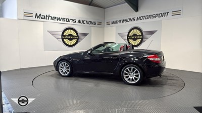 Lot 790 - 2005 MERCEDES SLK 350 AUTO