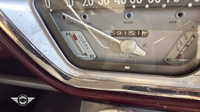 Lot 810 - 1963 FORD ANGLIA