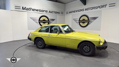 Lot 808 - 1975 MG B