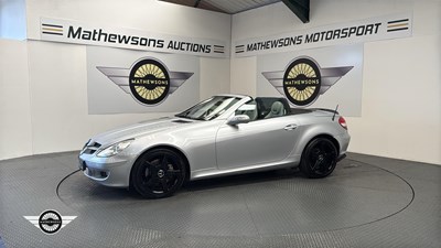 Lot 82 - 2006 MERCEDES SLK 350 AUTO