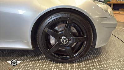 Lot 82 - 2006 MERCEDES SLK 350 AUTO