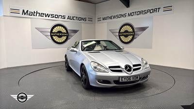 Lot 82 - 2006 MERCEDES SLK 350 AUTO