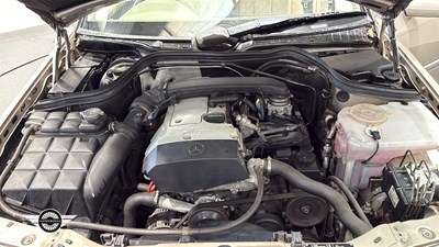Lot 166 - 1998 MERCEDES C180 ELEGANCE AUTO