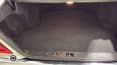 Lot 166 - 1998 MERCEDES C180 ELEGANCE AUTO