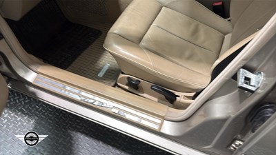 Lot 166 - 1998 MERCEDES C180 ELEGANCE AUTO