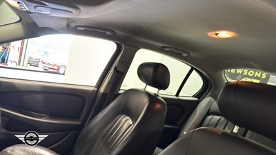 Lot 286 - 2002 JAGUAR X-TYPE V6
