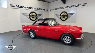 Lot 829 - 1964 SUNBEAM ALPINE