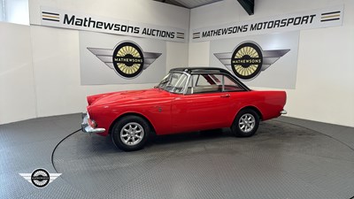Lot 829 - 1964 SUNBEAM ALPINE