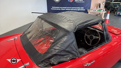 Lot 829 - 1964 SUNBEAM ALPINE