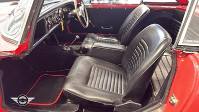 Lot 829 - 1964 SUNBEAM ALPINE