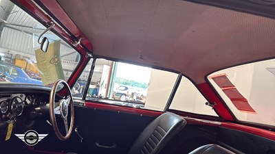 Lot 829 - 1964 SUNBEAM ALPINE