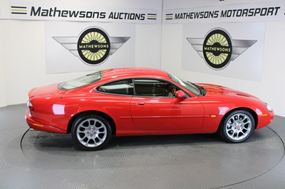 Lot 432 - 1999 JAGUAR XKR AUTO