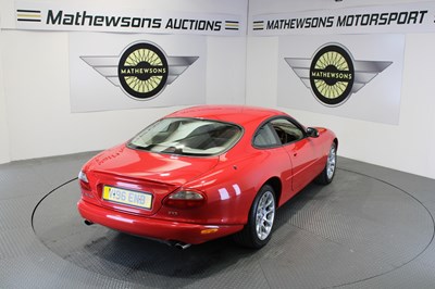 Lot 432 - 1999 JAGUAR XKR AUTO