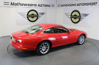 Lot 432 - 1999 JAGUAR XKR AUTO