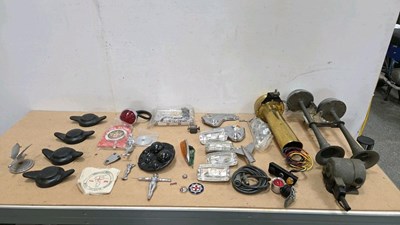 Lot 123 - SELECTION OF LIGHTS , MASCOTS & HORNS
