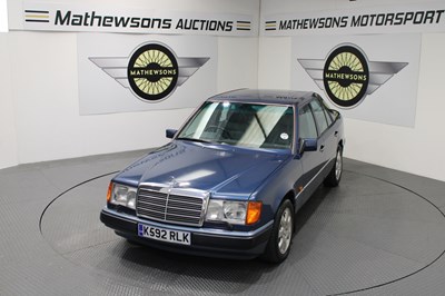 Lot 570 - 1993 MERCEDES 280 E AUTO