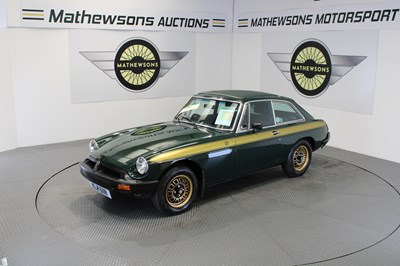 Lot 434 - 1975 MG B GT