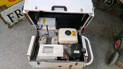 Lot 17 - MYRAK MILLENI 2000 GENERATOR 110/240