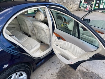 Lot 270 - 2004 MERCEDES E320 CDI ELEGANCE AUTO