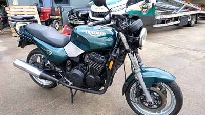 Lot 470 - 1998 TRIUMPH TRIDENT
