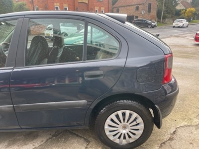 Lot 48 - 2001 ROVER 25