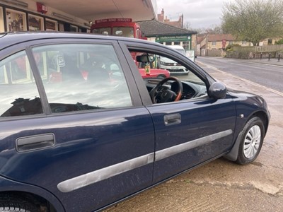Lot 48 - 2001 ROVER 25
