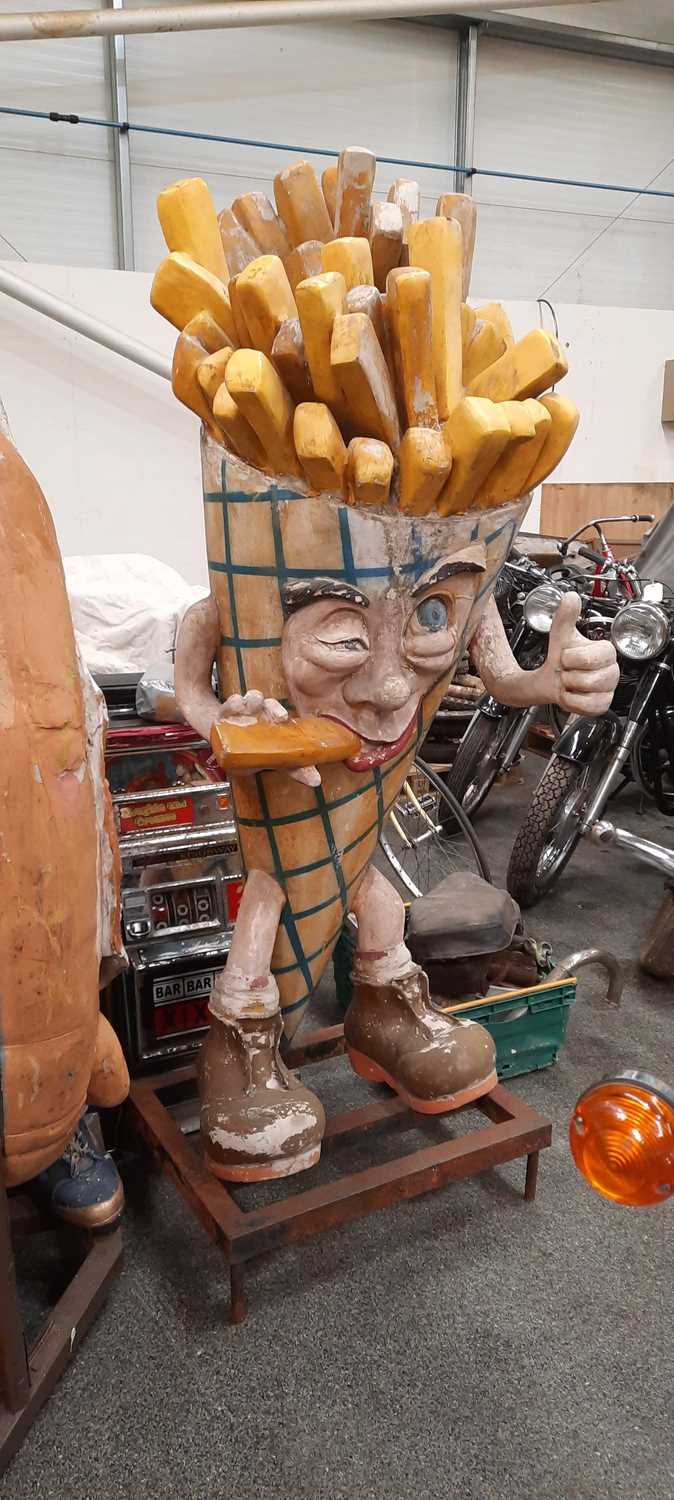 chippy Lot 446 - Mr. CHIPPY FIGURE