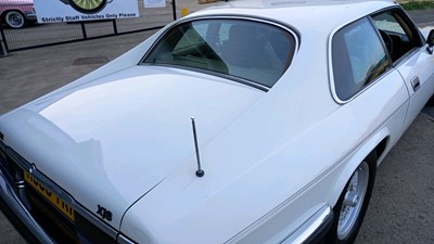 Lot 87 - 1992 JAGUAR XJ-S 4.0