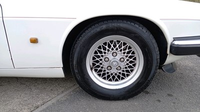 Lot 87 - 1992 JAGUAR XJ-S 4.0