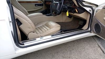 Lot 87 - 1992 JAGUAR XJ-S 4.0