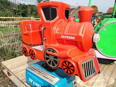 Lot 154 - TRAIN COIN RIDE