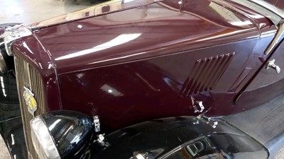 Lot 32 - 1937 MORRIS 8