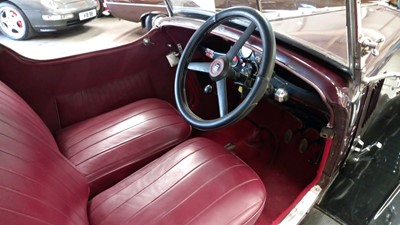 Lot 32 - 1937 MORRIS 8