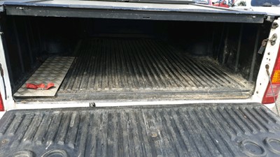 Lot 396 - 2010 TOYOTA HILUX