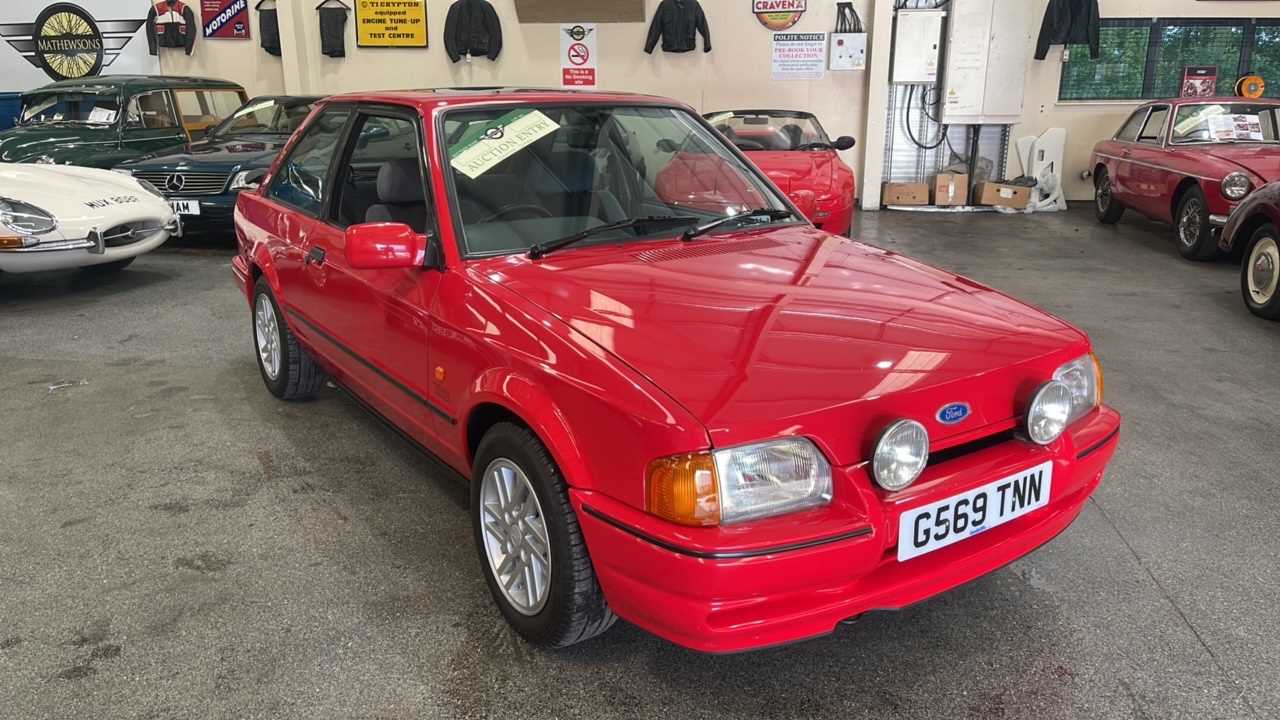 Lot 406 - 1990 FORD ESCORT XR3 INJECTION