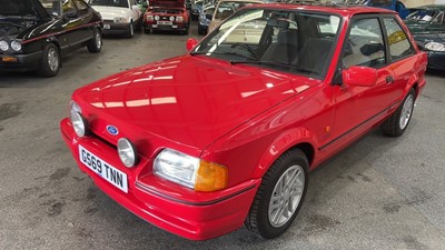 Lot 406 - 1990 FORD ESCORT XR3 INJECTION