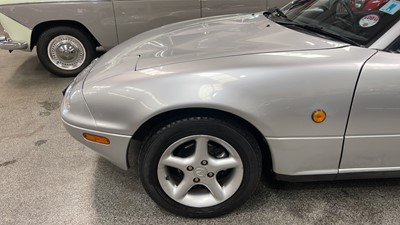 Lot 302 - 2001 MAZDA EUNOS ROADSTER MX5