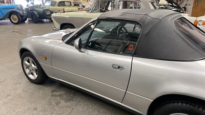 Lot 302 - 2001 MAZDA EUNOS ROADSTER MX5