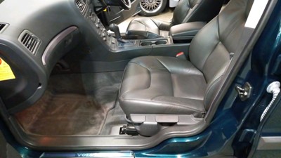 Lot 308 - 2002 VOLVO V70 SE AUTO