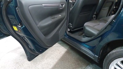 Lot 308 - 2002 VOLVO V70 SE AUTO