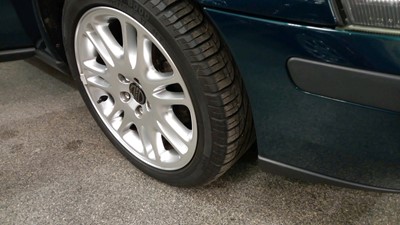 Lot 308 - 2002 VOLVO V70 SE AUTO