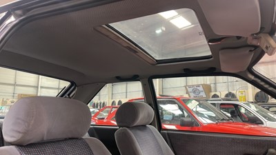 Lot 328 - 1989 FORD ESCORT XR3 INJ