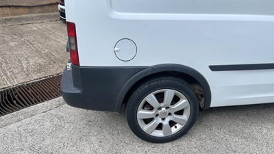 Lot 512 - 2005 VAUXHALL COMBO 2000 CDTI 16V