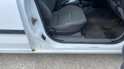 Lot 512 - 2005 VAUXHALL COMBO 2000 CDTI 16V