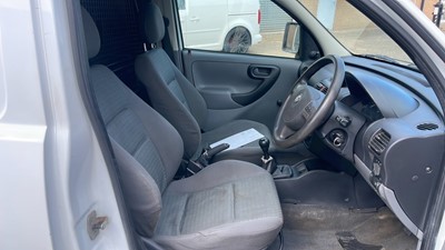 Lot 512 - 2005 VAUXHALL COMBO 2000 CDTI 16V