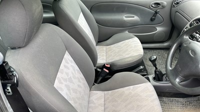Lot 517 - 2000 FORD FIESTA FINESSE